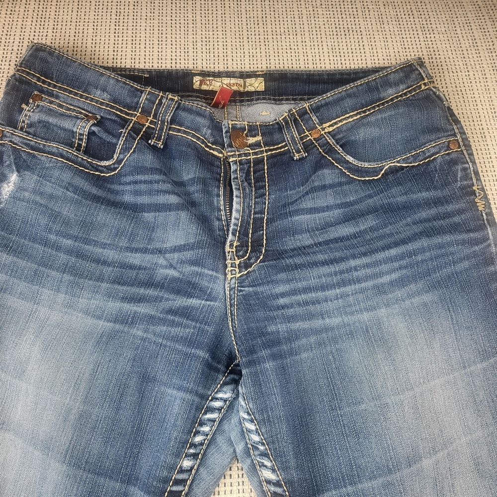 BKE Bootcut Jeans Womens 31x31.5 Blue Medium Wash Stretch Embroidered Denim